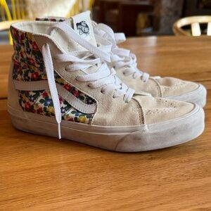 Vans Sk8 Women's Floral High-Top Sneakers - Cream and Multicolor